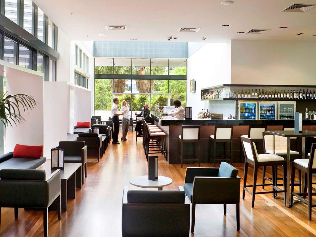 아모라 브리즈번 호텔 레스토랑 사진 The Qantas Club lounge at Brisbane International Airport