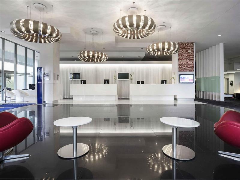 아모라 브리즈번 호텔 외부 사진 The interior of the lounge